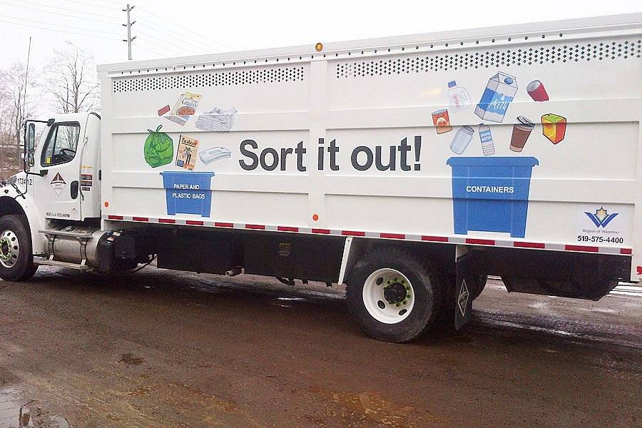 Recycling Truck Waterloo Region Ontario - Vehicle Graphics